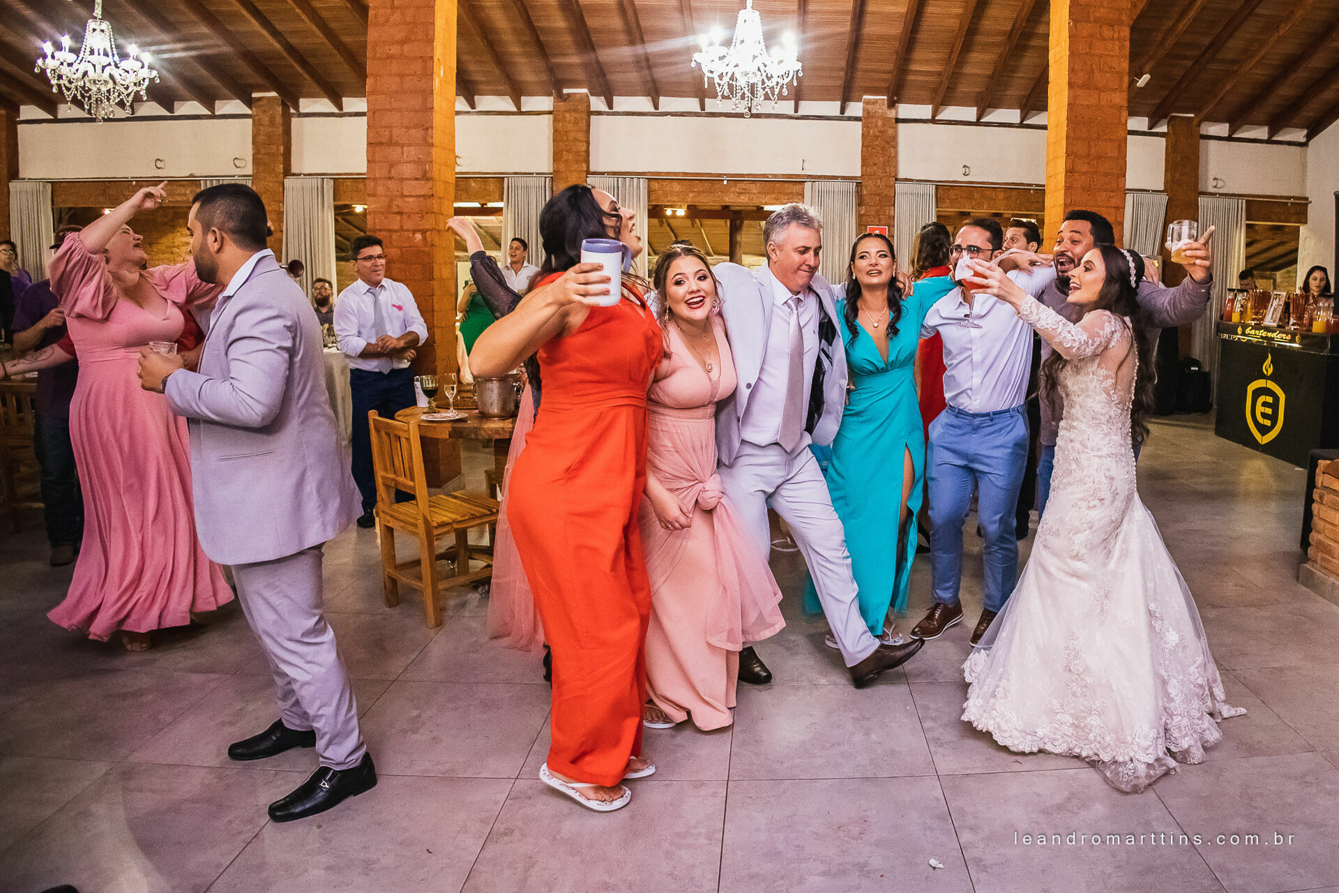 Foto Casamento Bárbara e Edson no espaço Estância Ouro Branco Foto Casamento Bárbara e Edson no espaço Estância Ouro Branco - Imagem 55