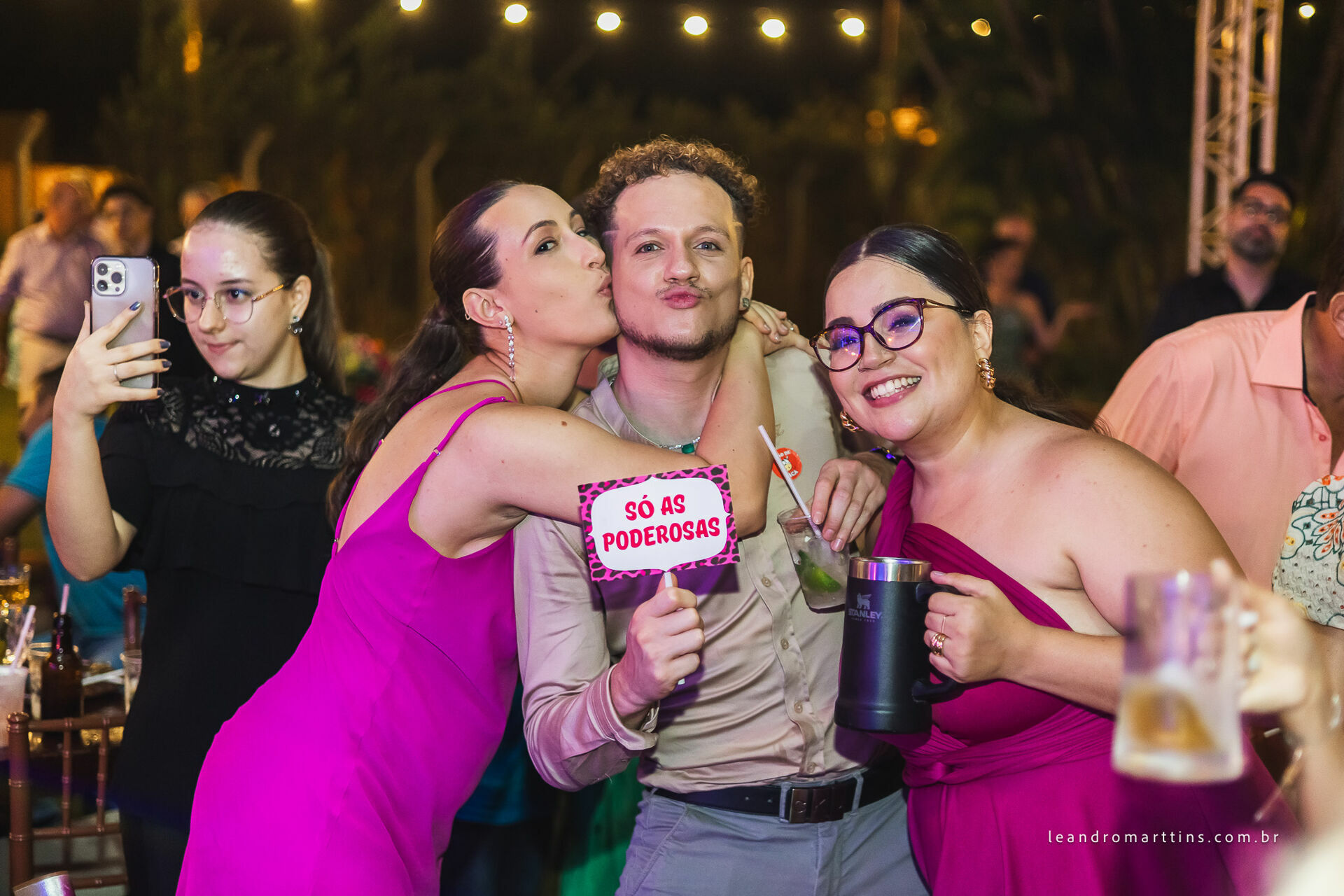 Foto Casamento Nicoly e Leonardo na Chácara Flor de Maio Foto Casamento Nicoly e Leonardo na Chácara Flor de Maio - Imagem 59