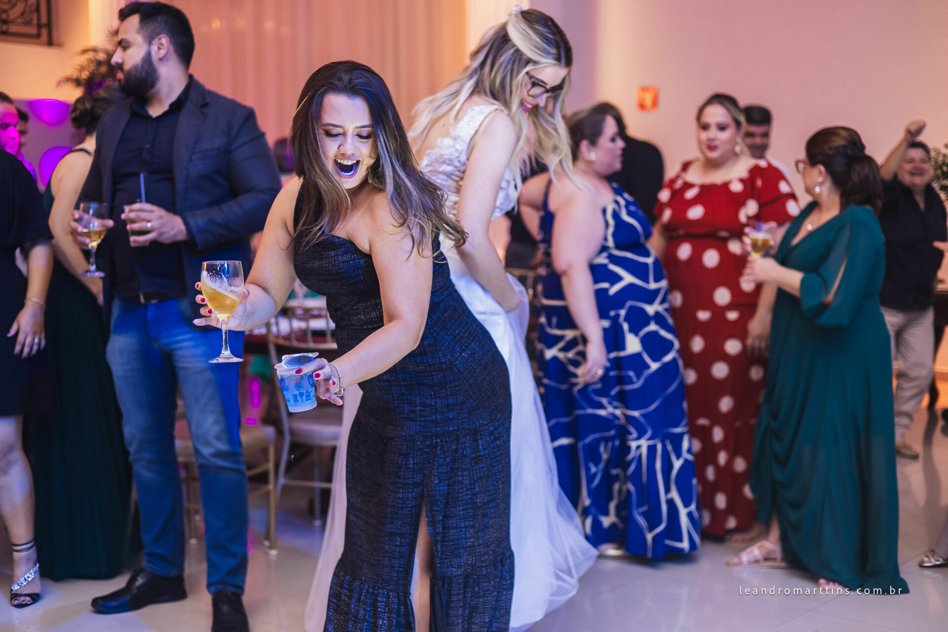 Foto Casamento Célia e Rafael na igreja Basílica - Rio Preto Foto Casamento Célia e Rafael na igreja Basílica - Rio Preto - Imagem 29