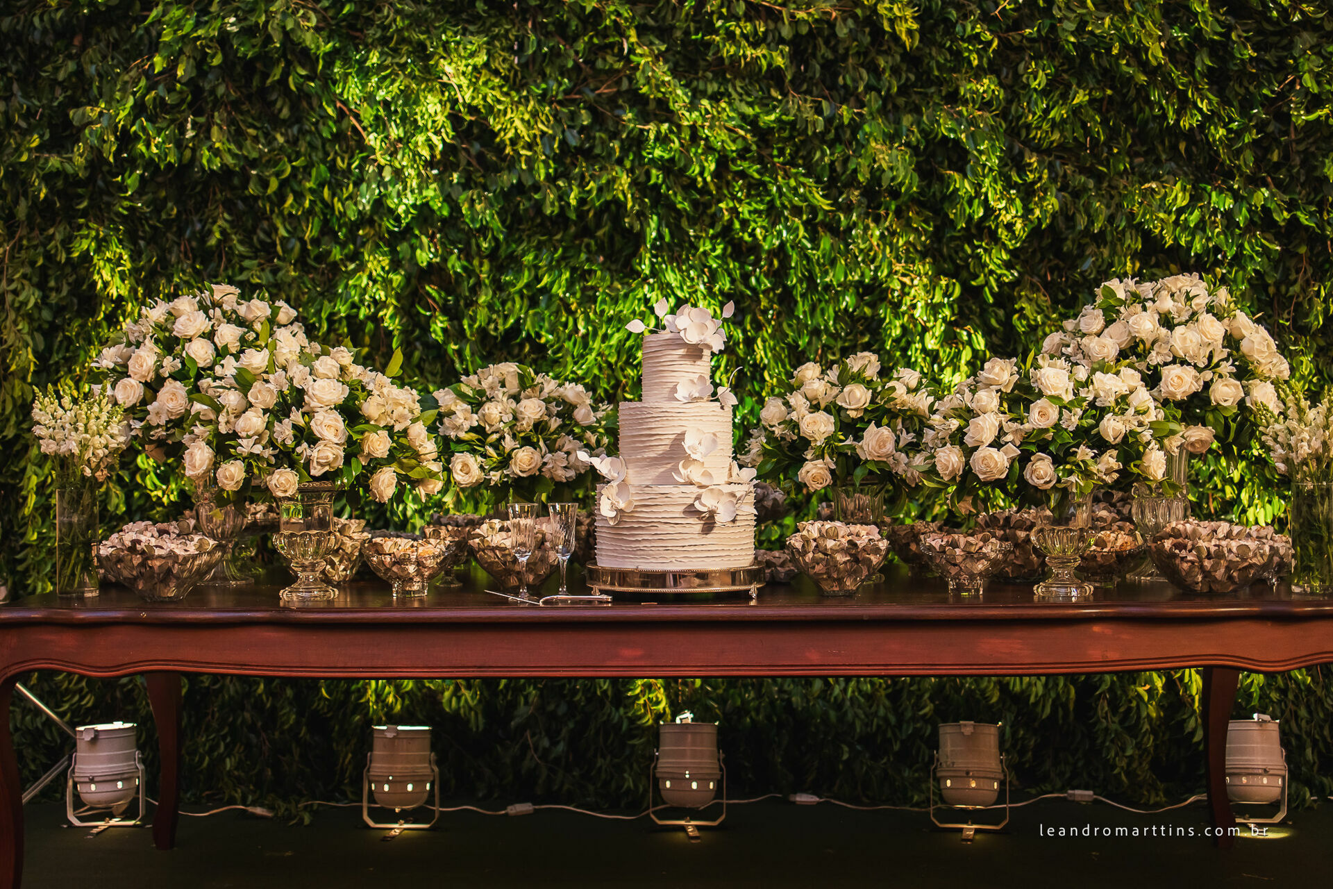 Foto Casamento Célia e Rafael na igreja Basílica - Rio Preto Foto Casamento Célia e Rafael na igreja Basílica - Rio Preto - Imagem 25
