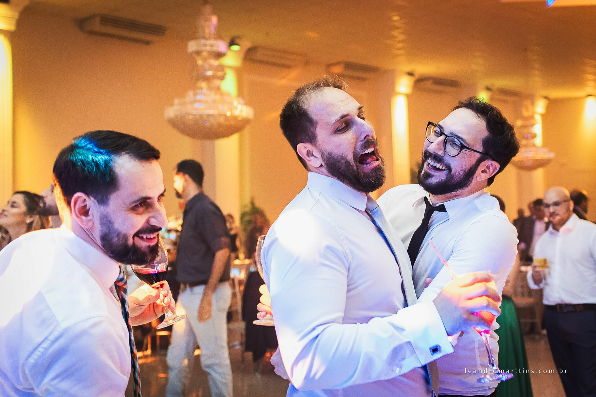 Foto Casamento Célia e Rafael na igreja Basílica - Rio Preto Foto Casamento Célia e Rafael na igreja Basílica - Rio Preto - Imagem 28