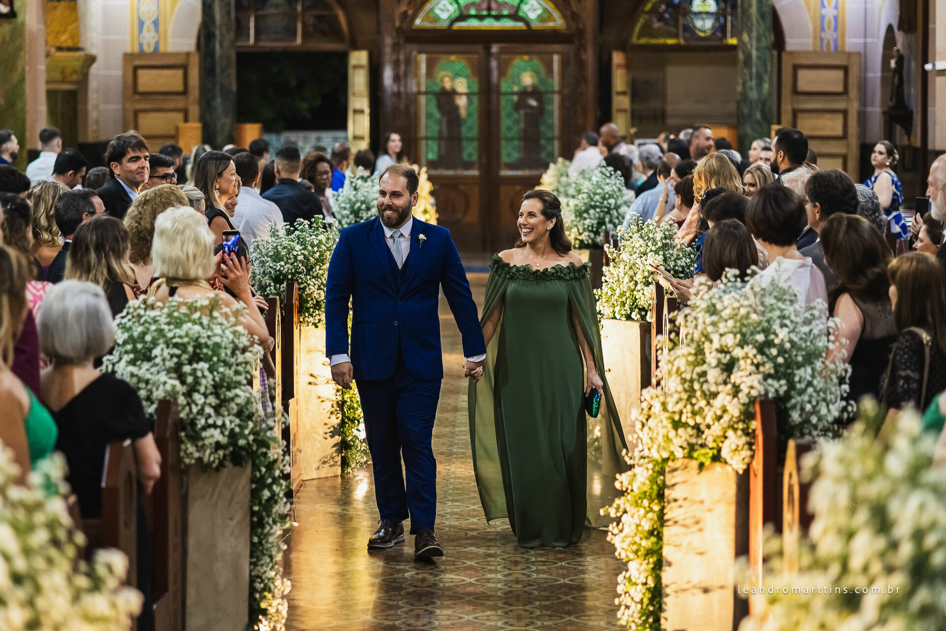 Foto Casamento Célia e Rafael na igreja Basílica - Rio Preto Foto Casamento Célia e Rafael na igreja Basílica - Rio Preto - Imagem 14