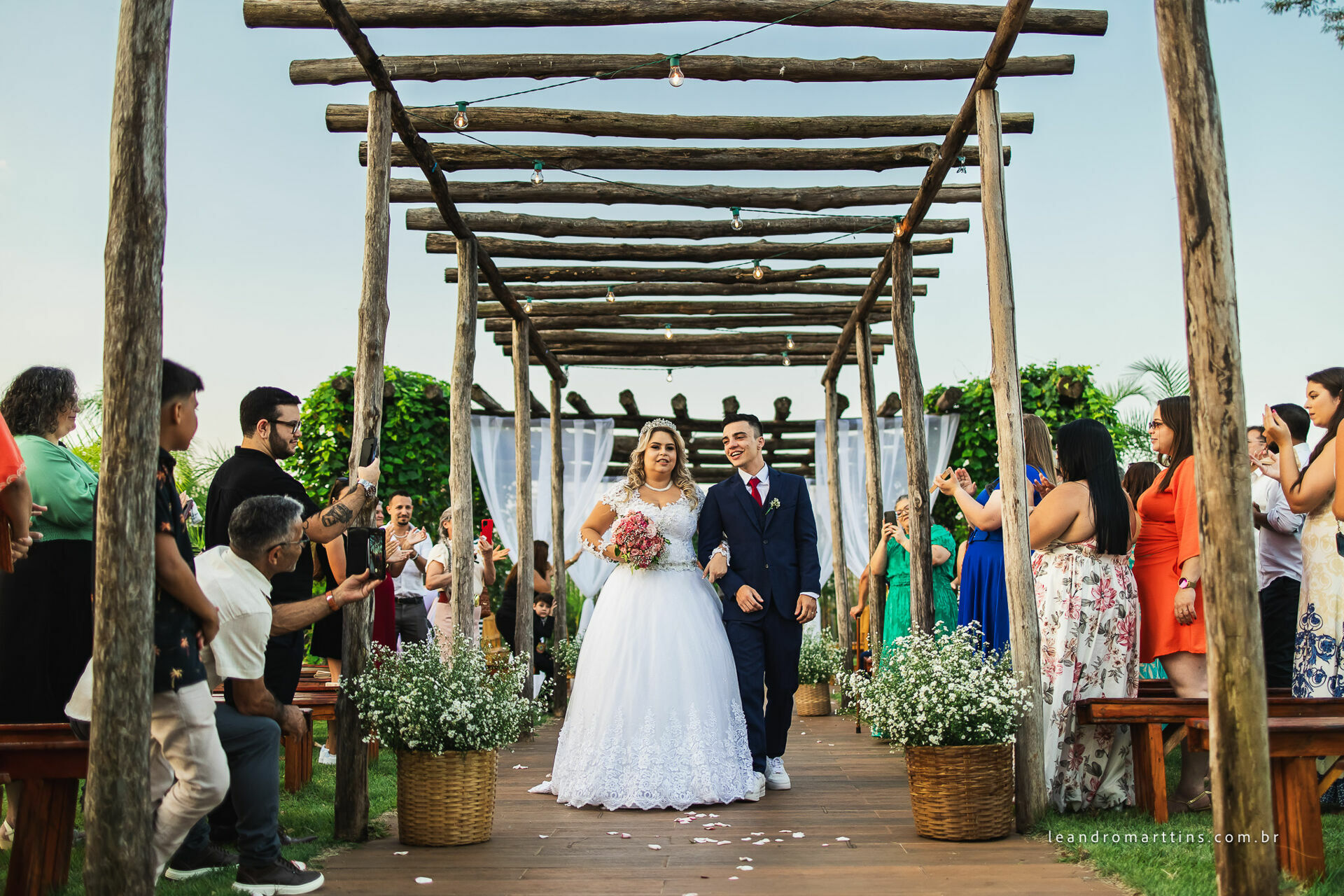 Foto Casamento Bruna e Fernando no espaço Estância Ouro Branco Foto Casamento Bruna e Fernando no espaço Estância Ouro Branco - Imagem 22